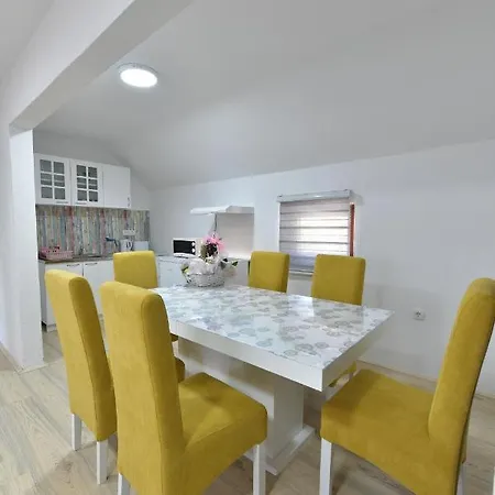 Filipovic アパート *